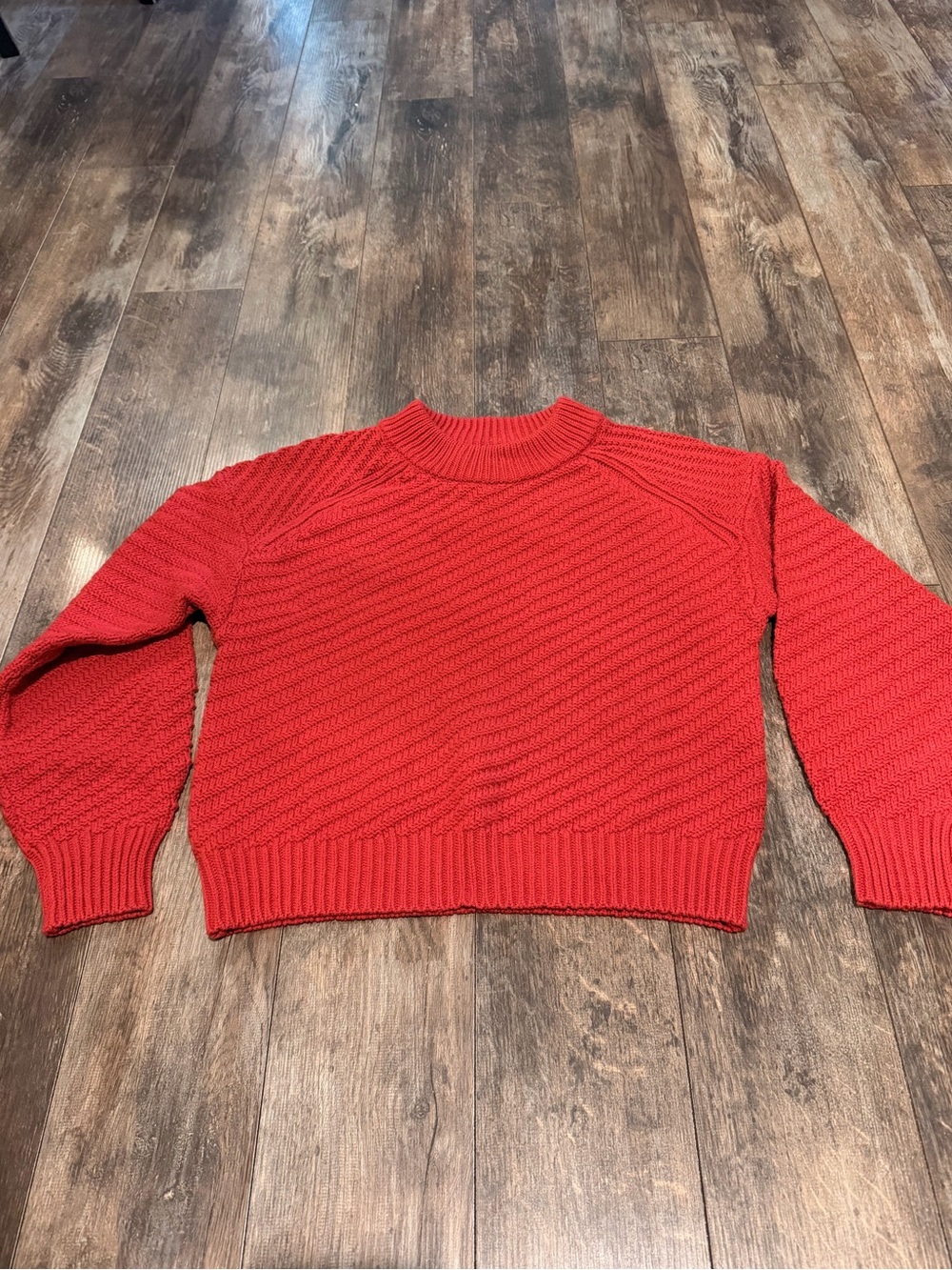 🌺Universal Thread Bright Red Diagonal Textured Crewneck Sweater